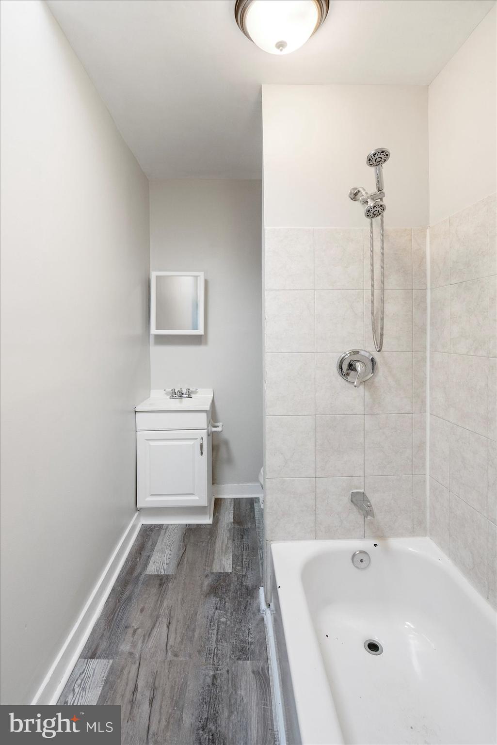 1637 MONTPELIER STREET