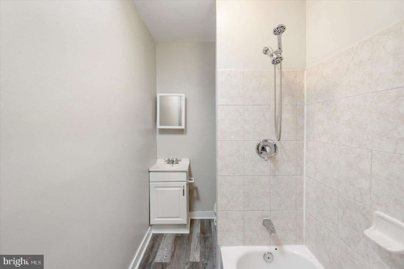 1637 MONTPELIER STREET