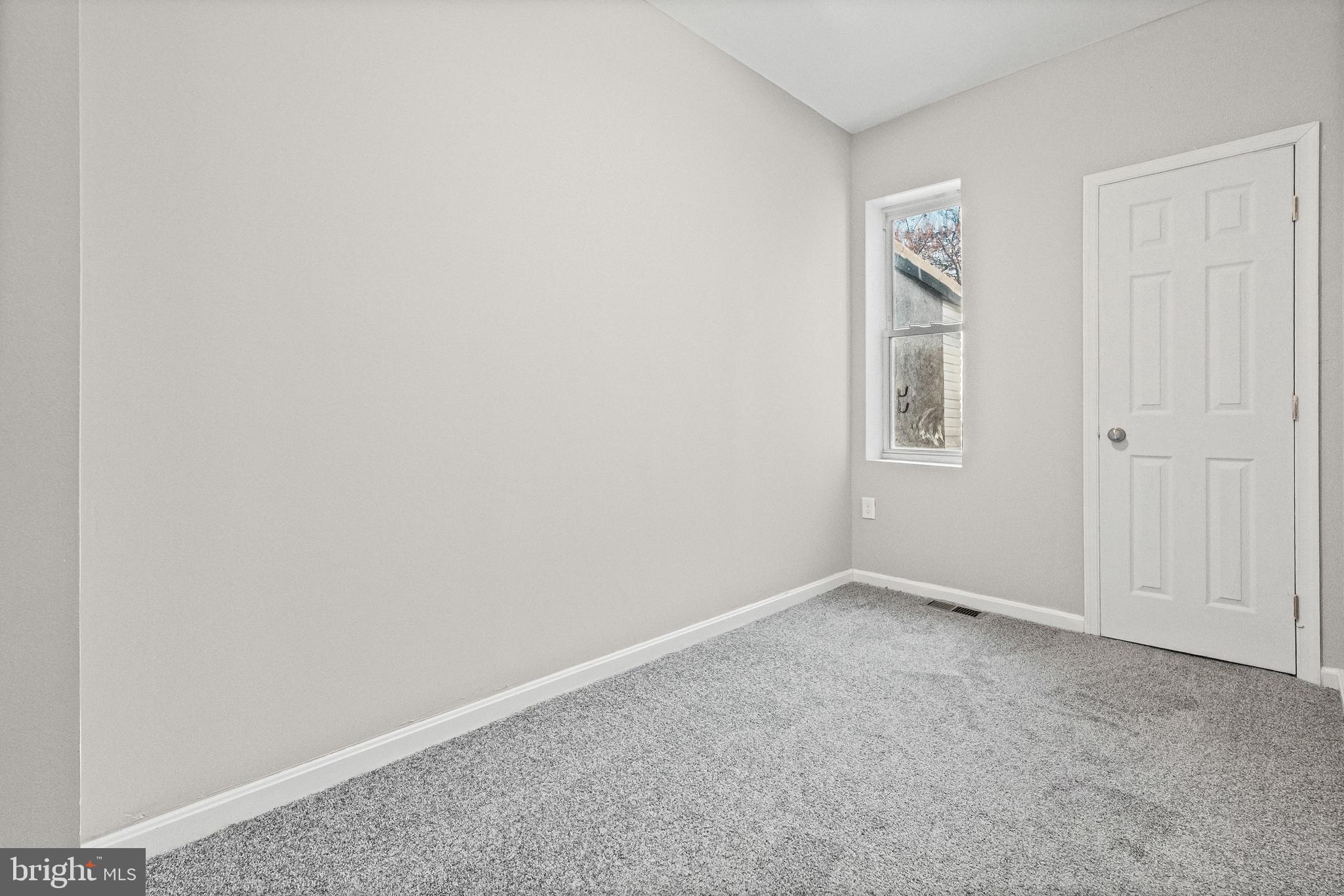 1807 E FEDERAL STREET