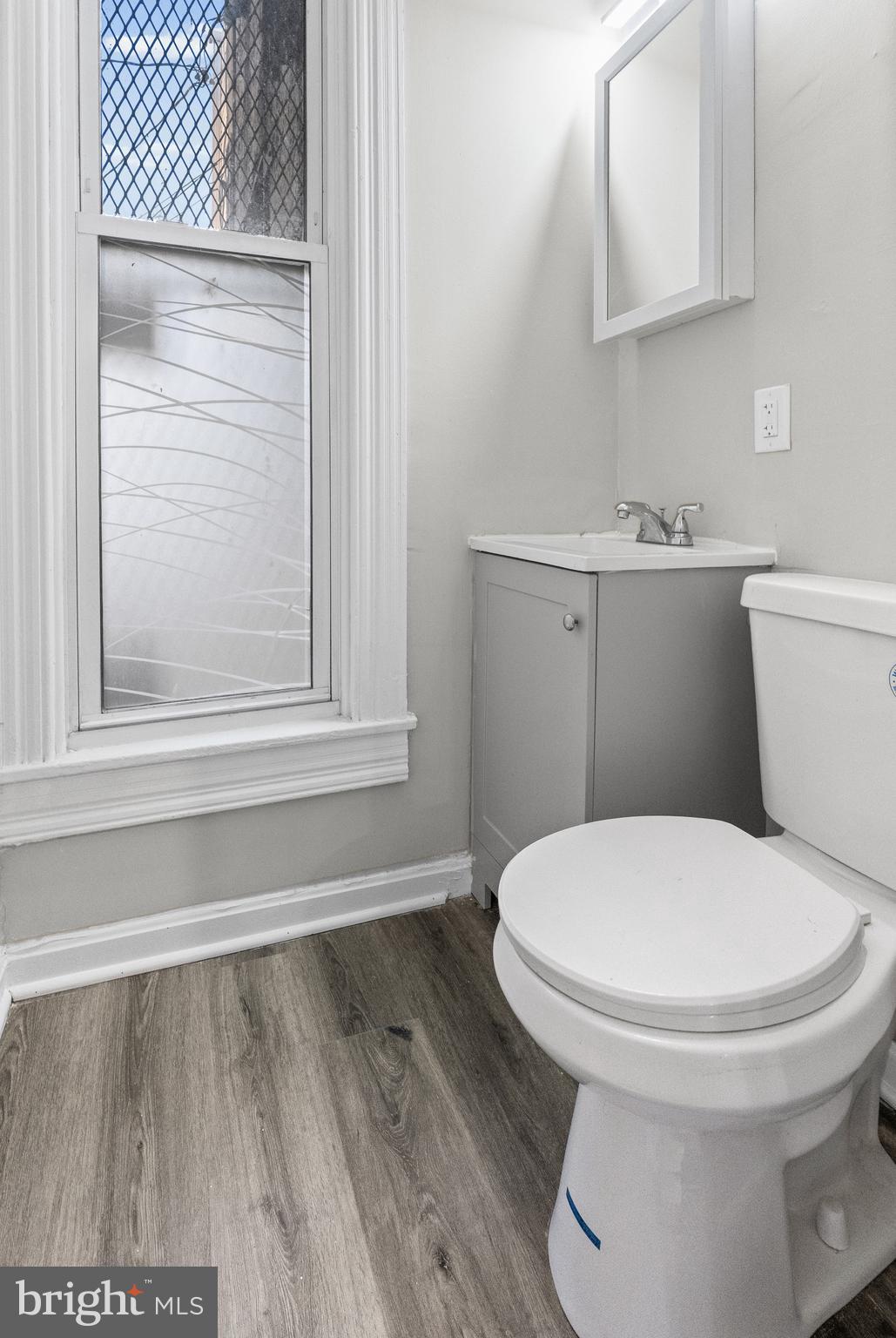 1807 E FEDERAL STREET