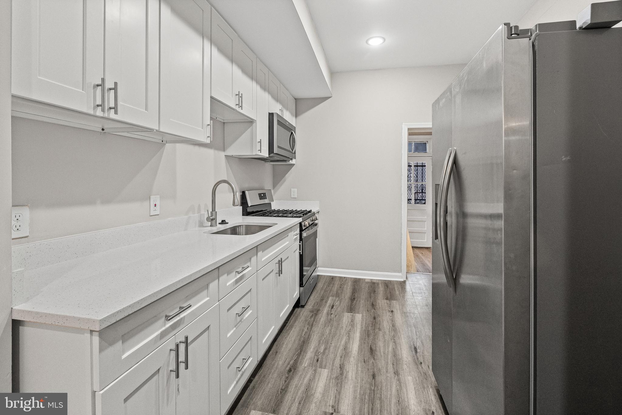 1807 E FEDERAL STREET