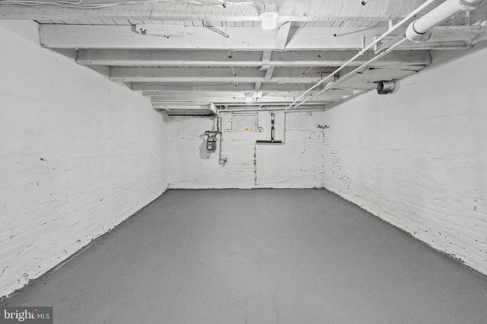 1807 E FEDERAL STREET