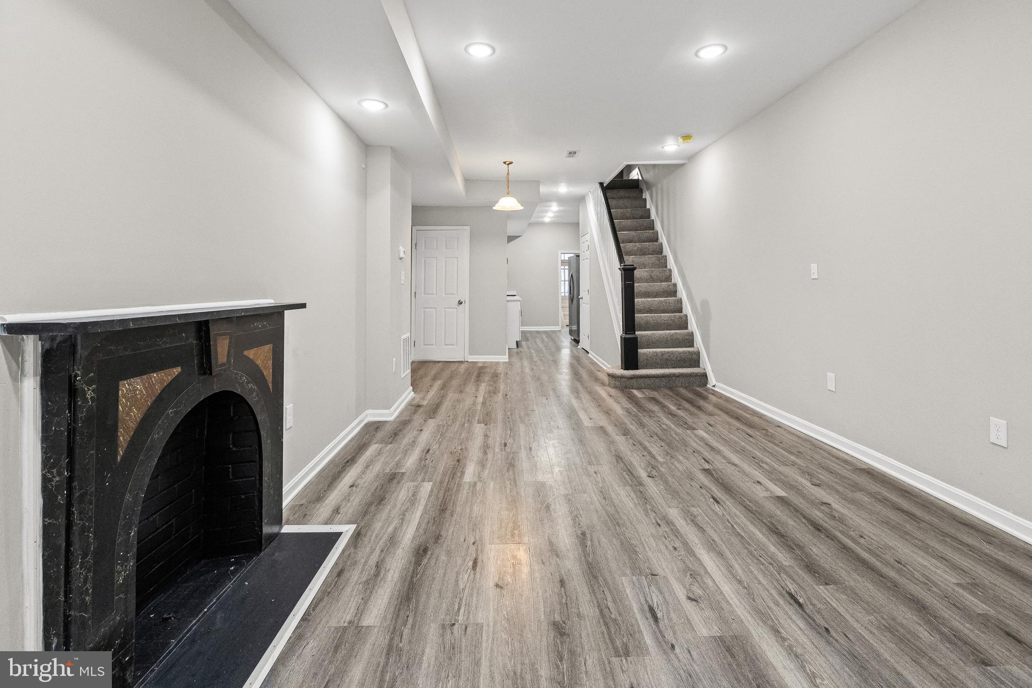 1807 E FEDERAL STREET