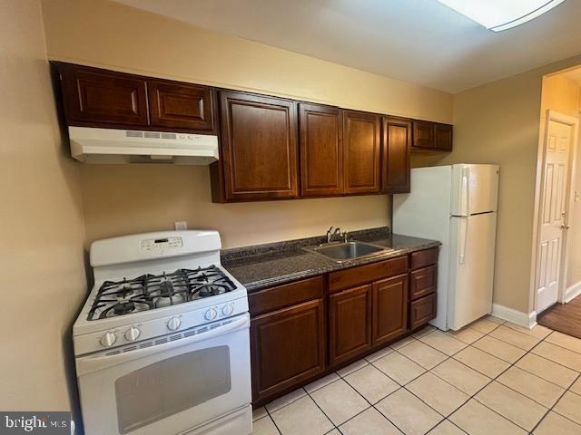3804 CEDARHURST ROAD UNIT 2 SECOND FLOOR