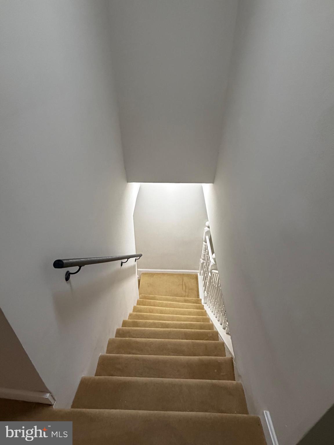 2828 WOODBROOK AVENUE