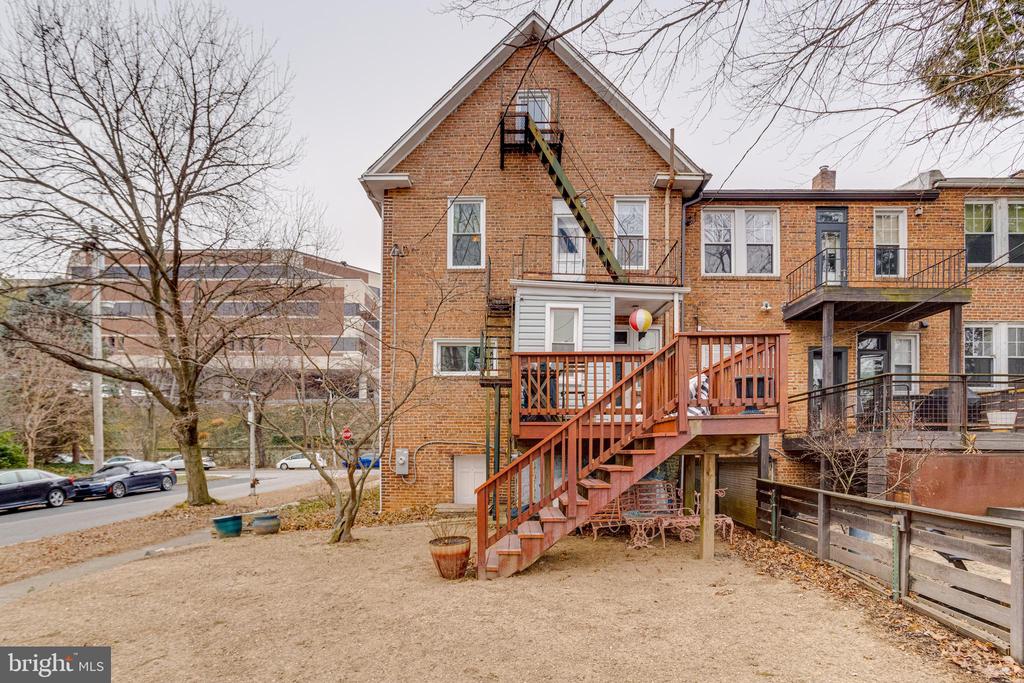 3901 KESWICK ROAD