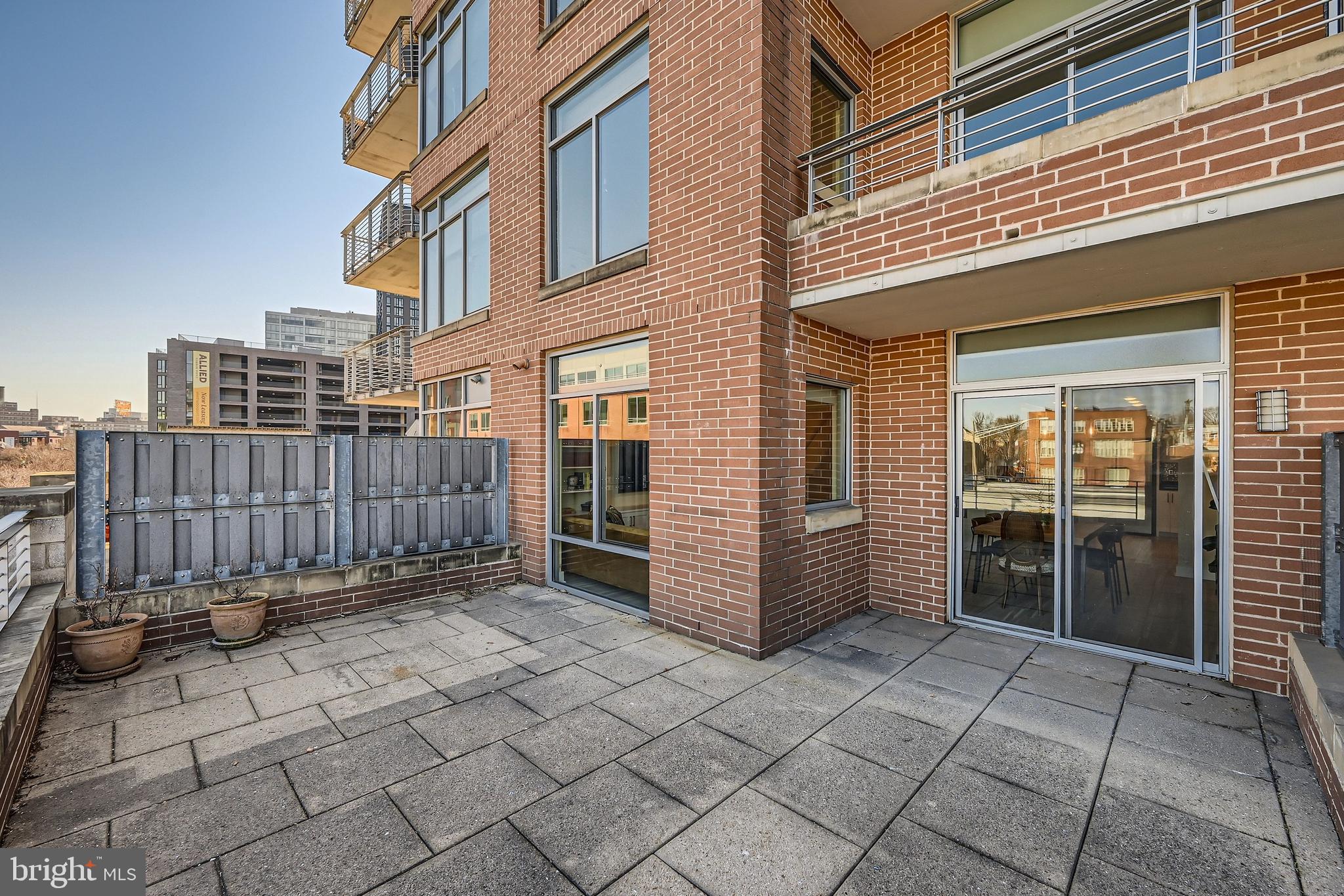 1400 LANCASTER STREET 303