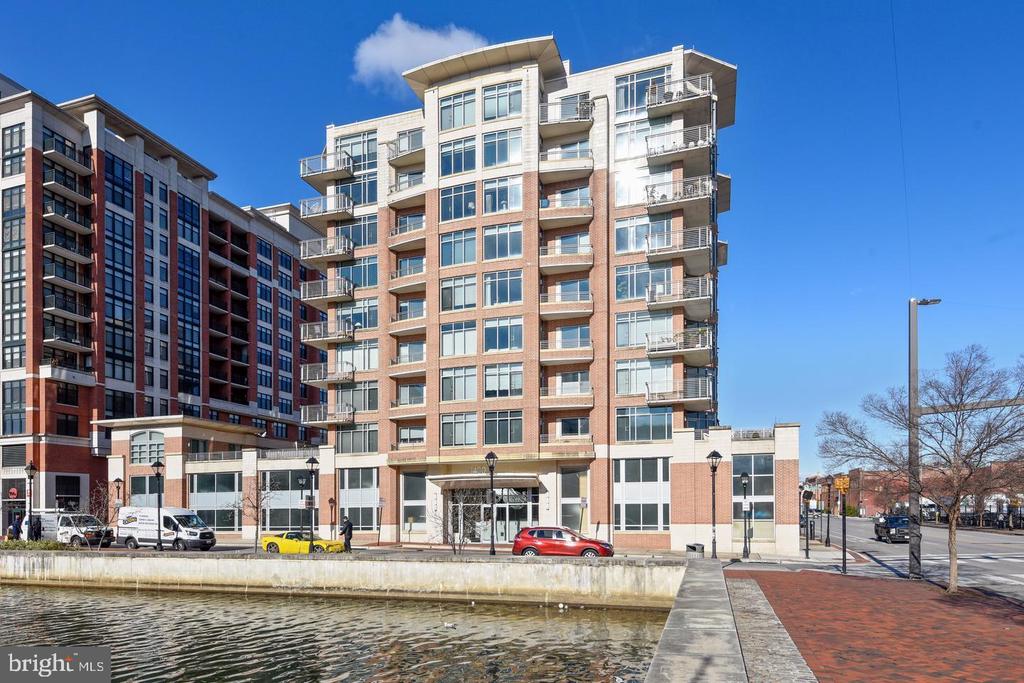 1400 LANCASTER STREET 303