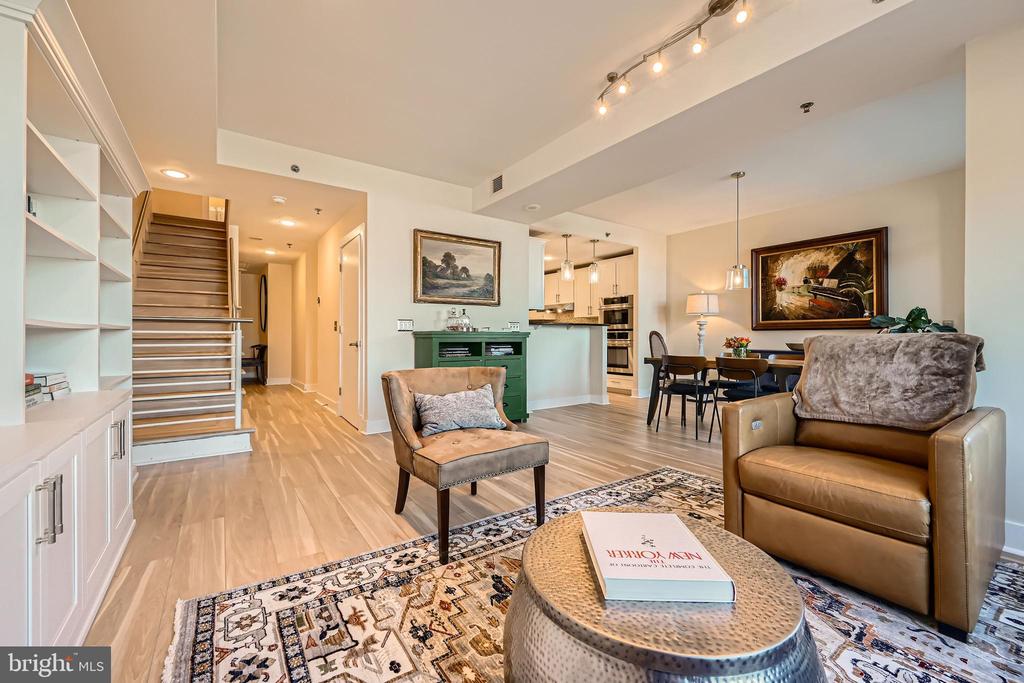 1400 LANCASTER STREET 303