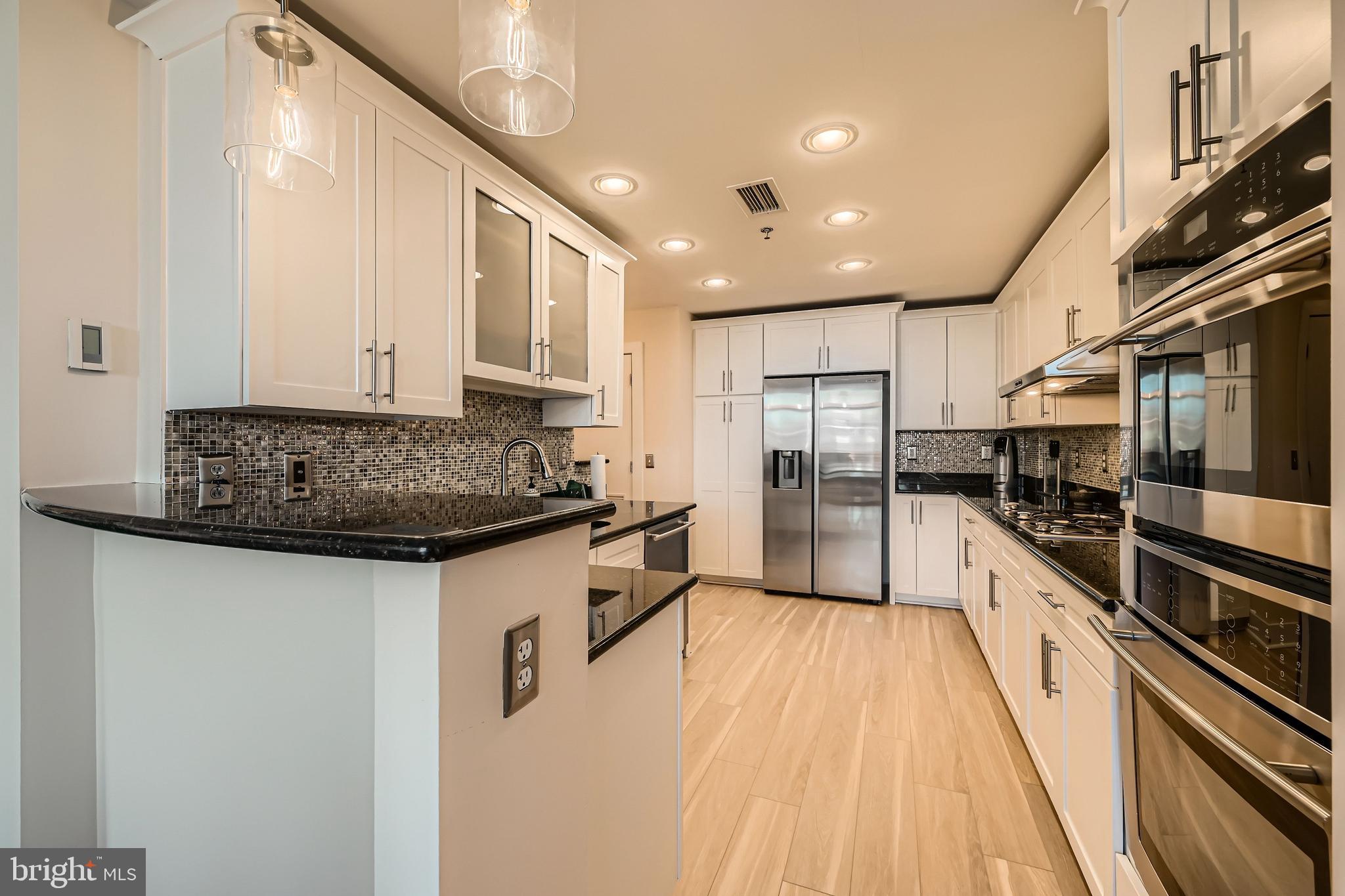 1400 LANCASTER STREET 303