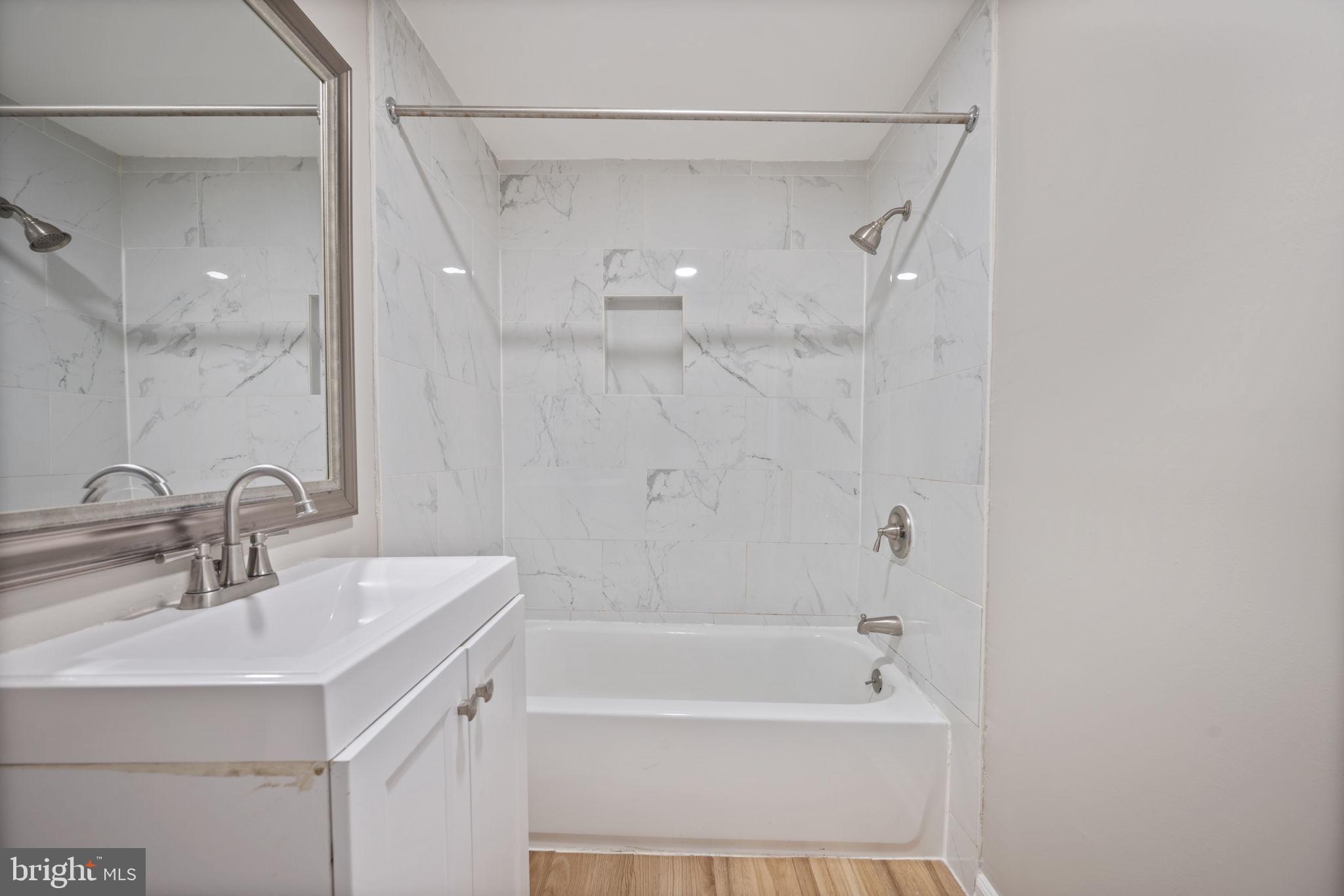 3420 LEVERTON AVENUE