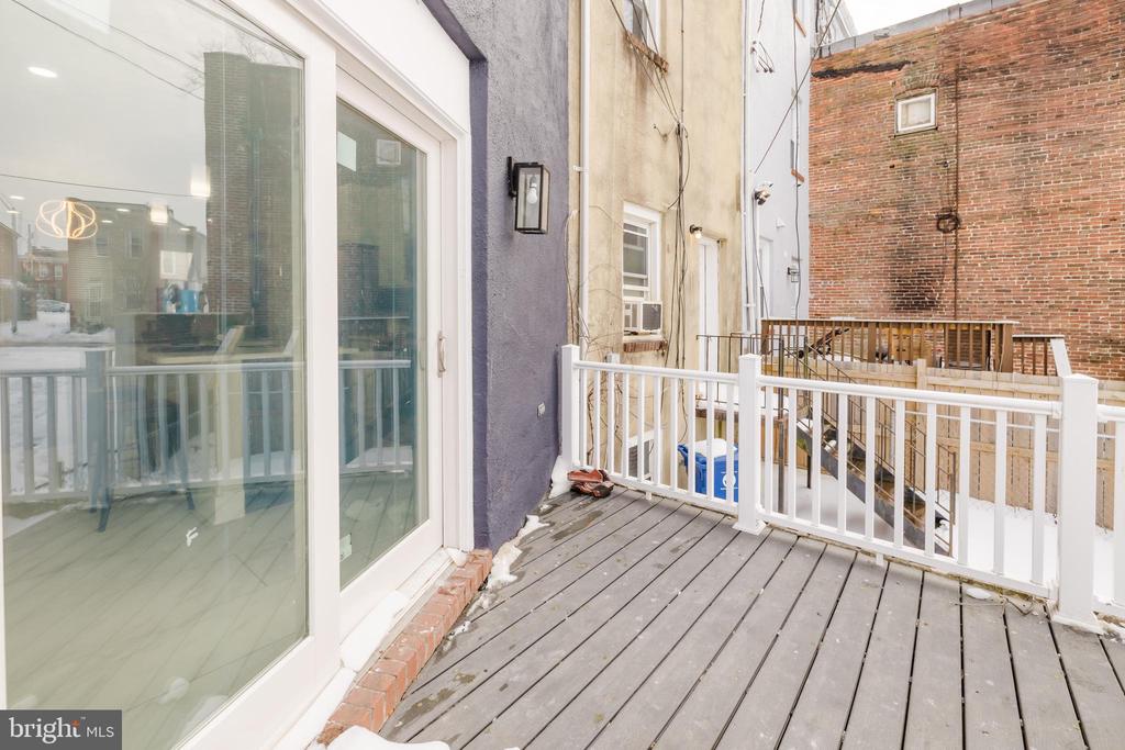 536 LAURENS STREET