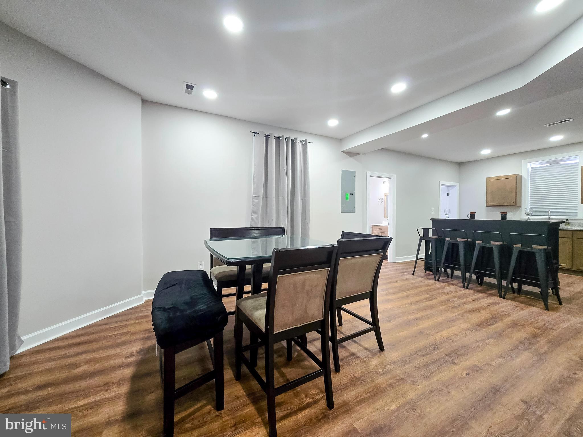 3908 PRIMROSE AVENUE