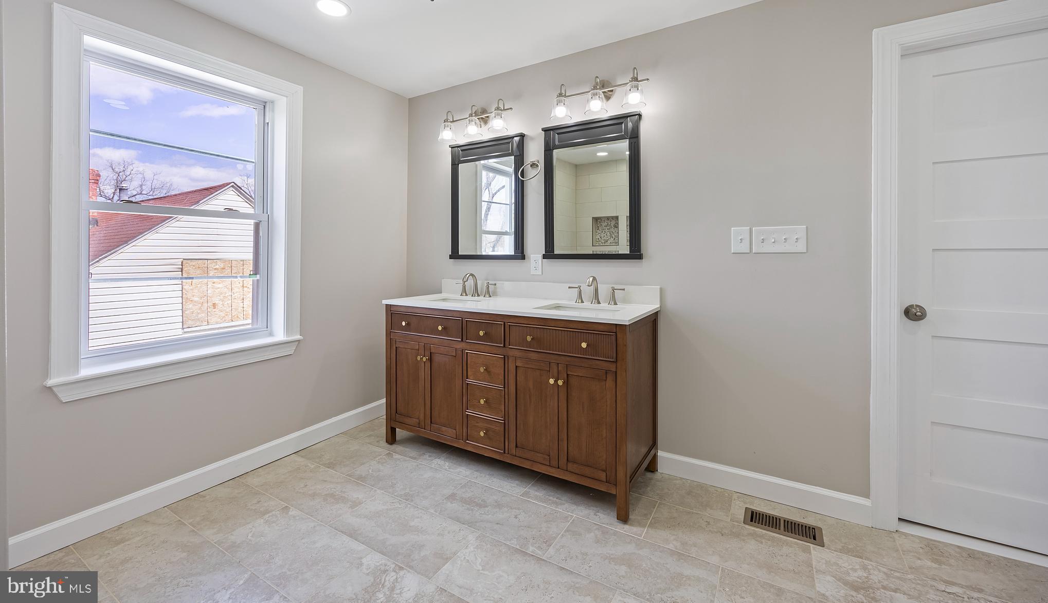 3908 PRIMROSE AVENUE