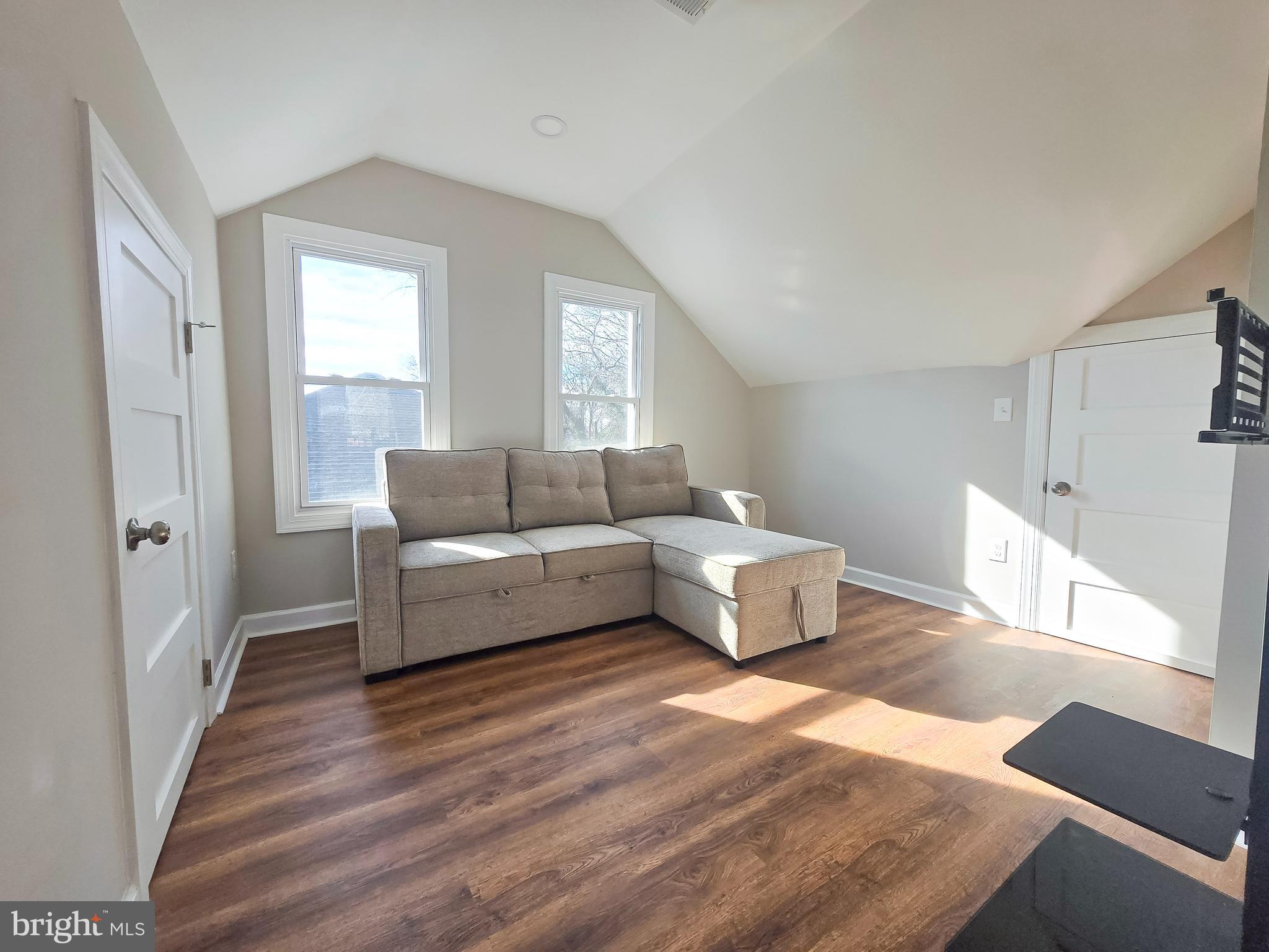 3908 PRIMROSE AVENUE