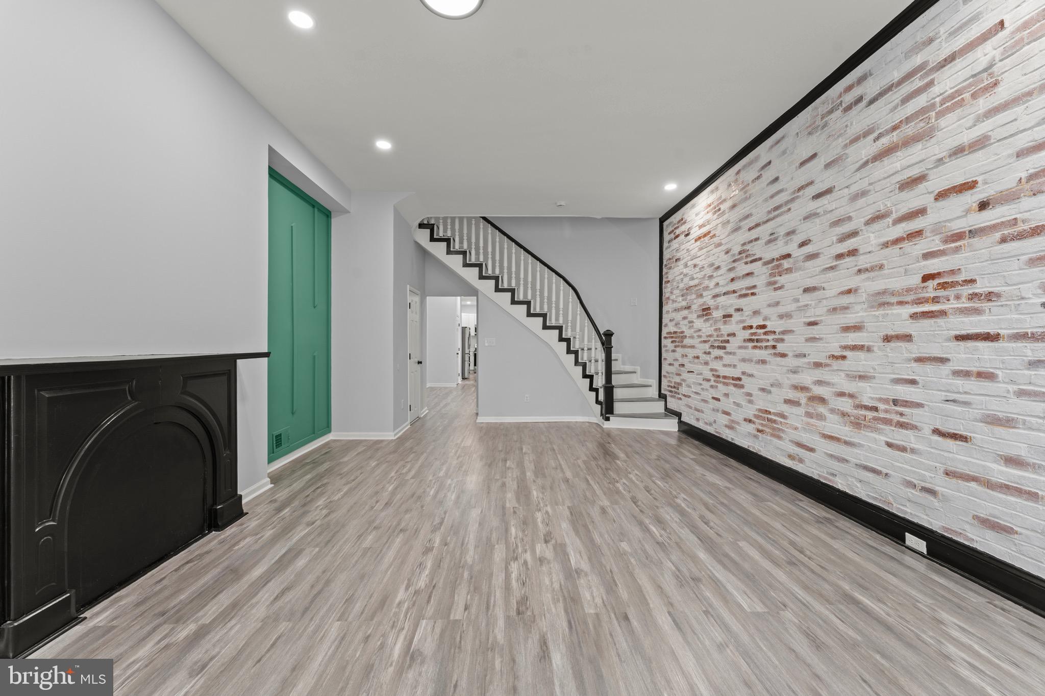 917 EDMONDSON AVENUE