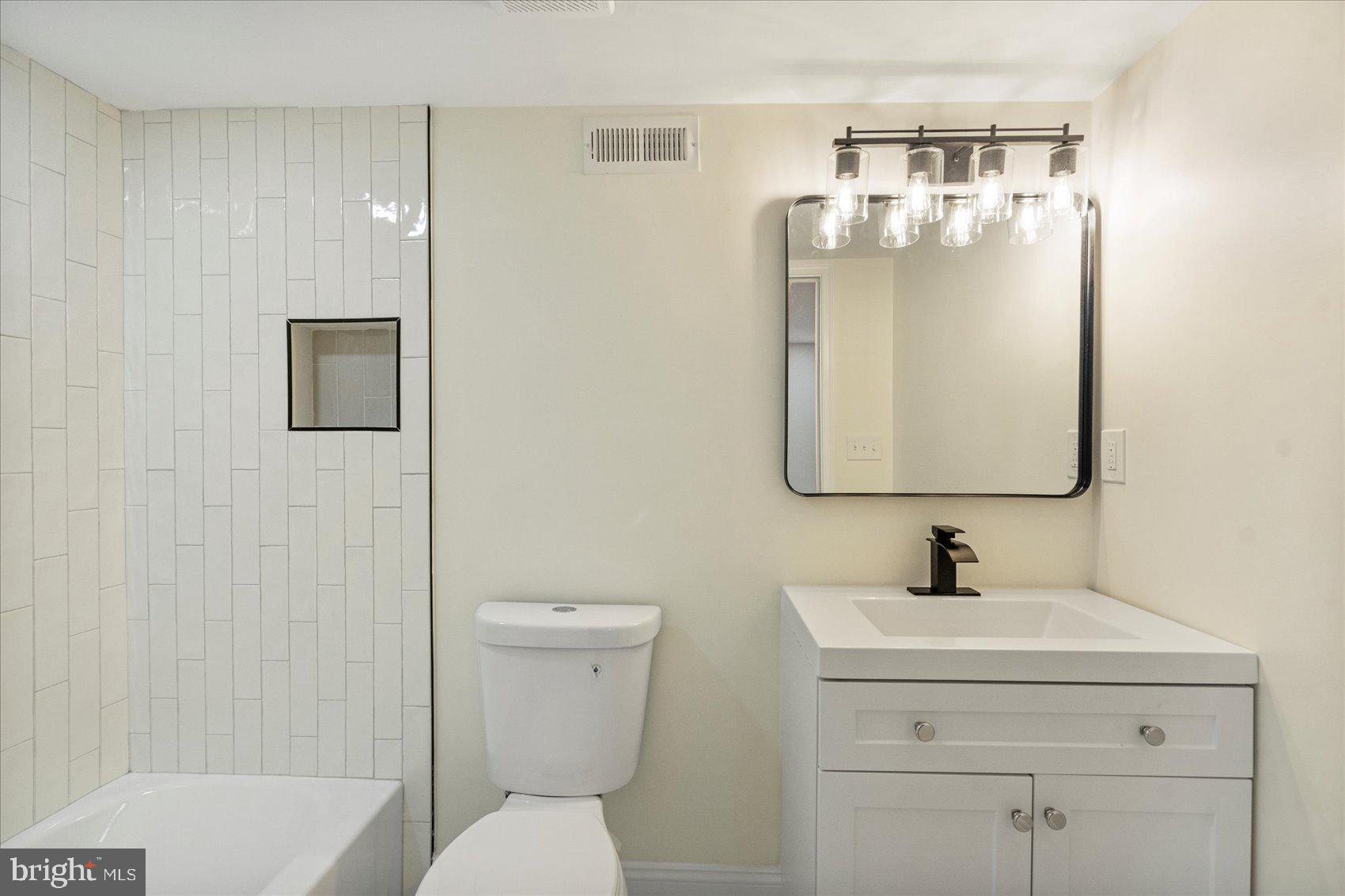 3400 WOODBROOK AVENUE