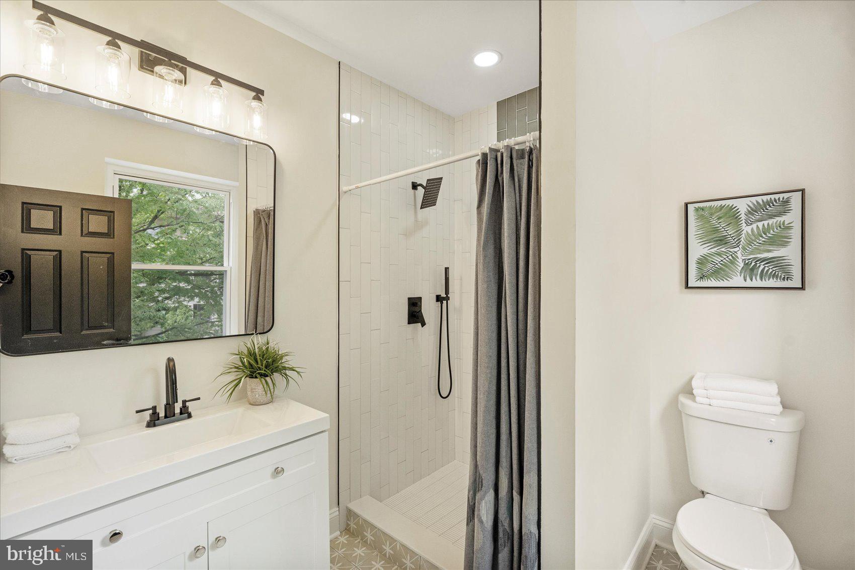 3400 WOODBROOK AVENUE