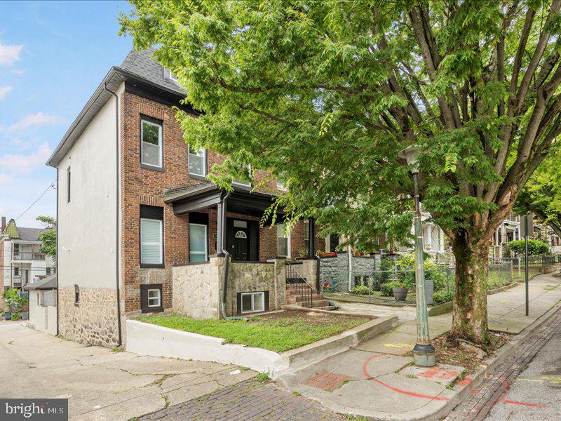 3400 WOODBROOK AVENUE