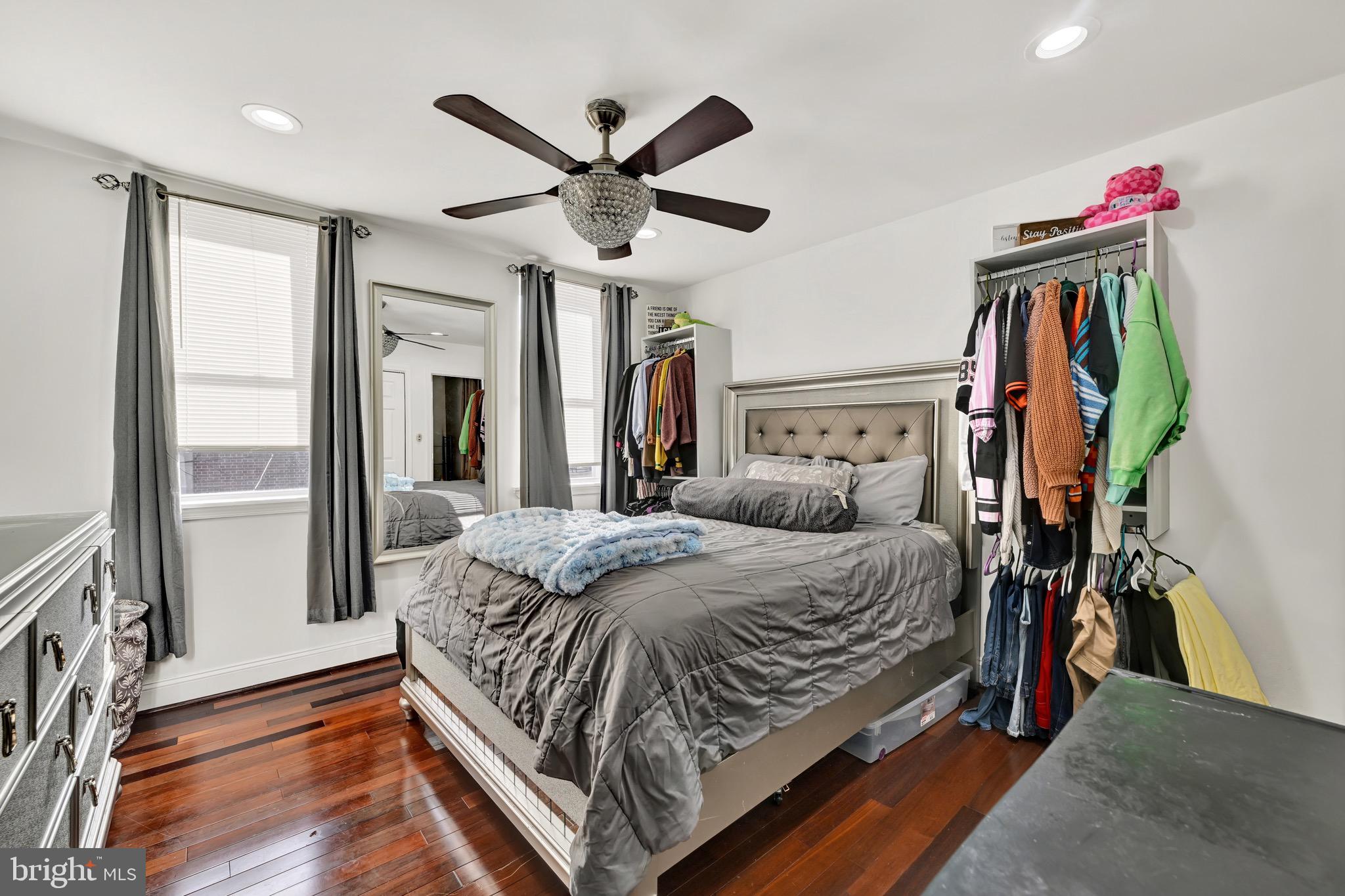 1401 E LANVALE STREET