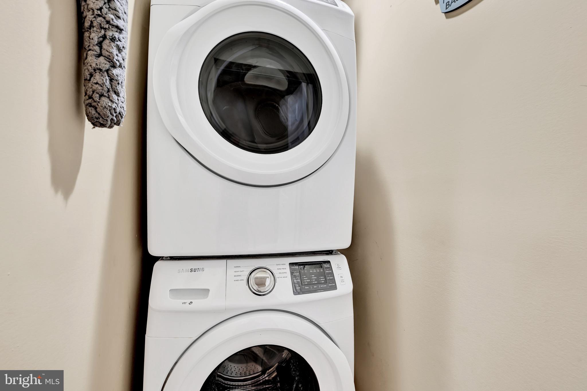 1401 E LANVALE STREET