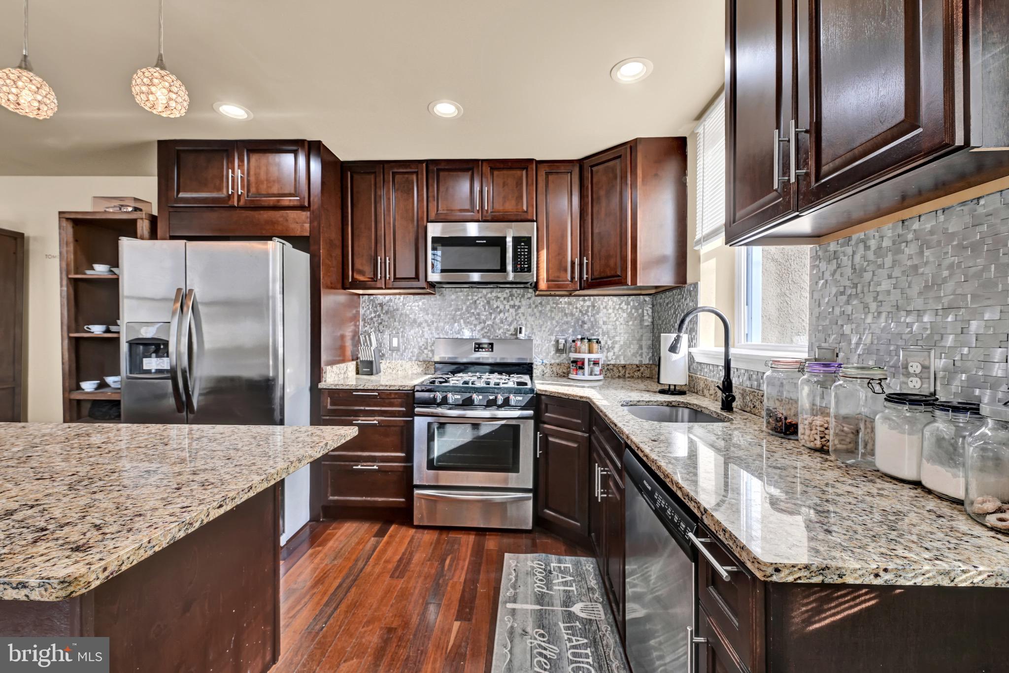 1401 E LANVALE STREET