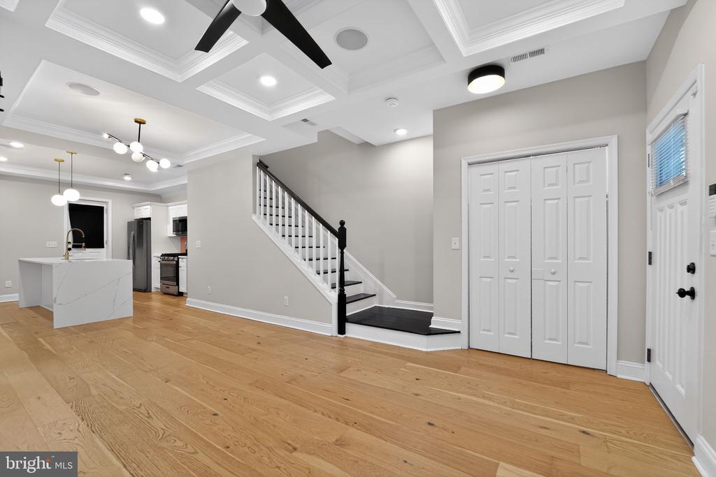 2612 LOYOLA NORTHWAY