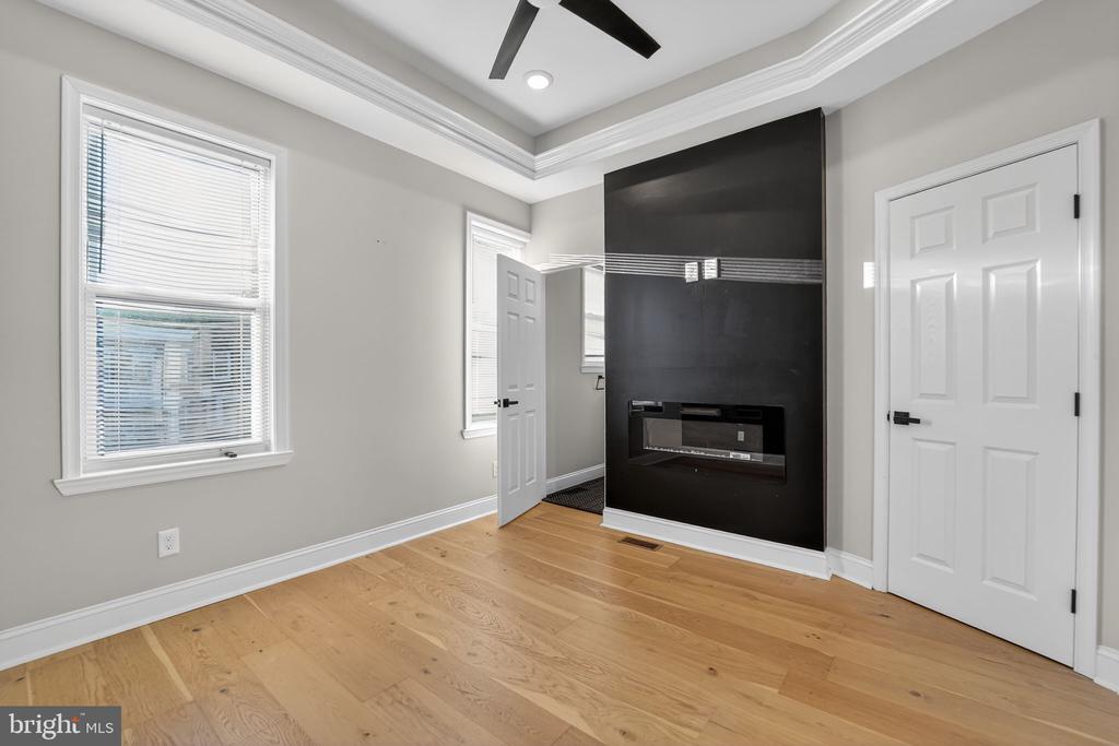 2612 LOYOLA NORTHWAY