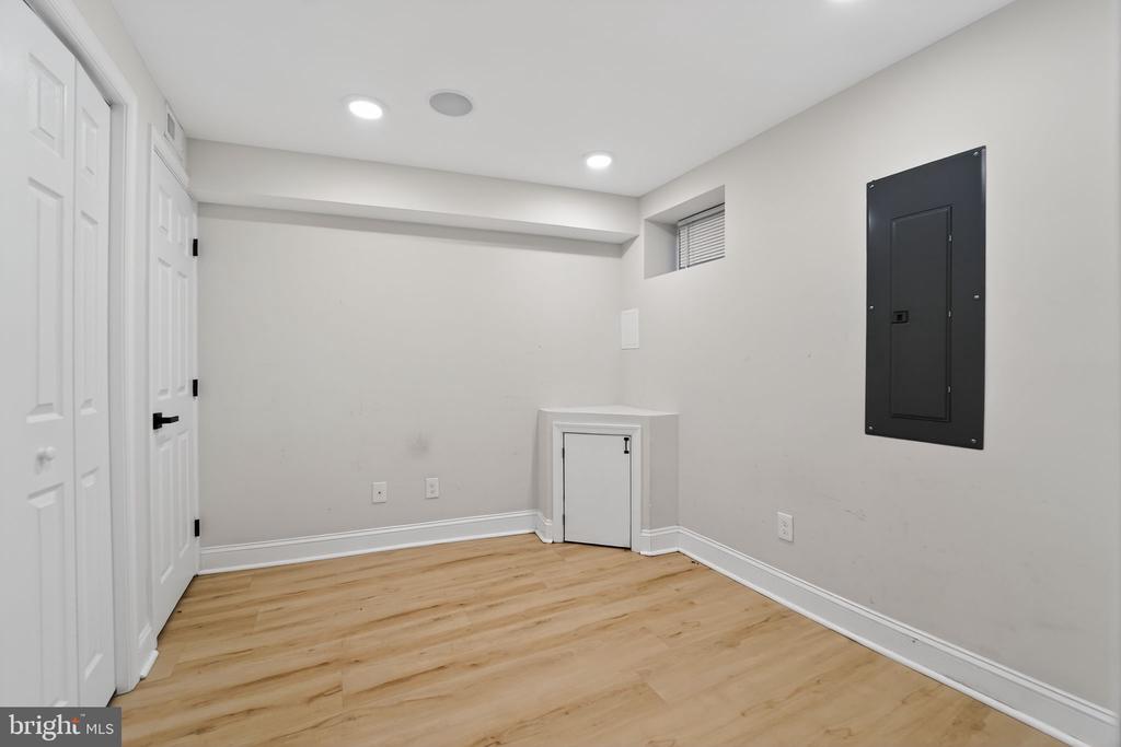 2612 LOYOLA NORTHWAY