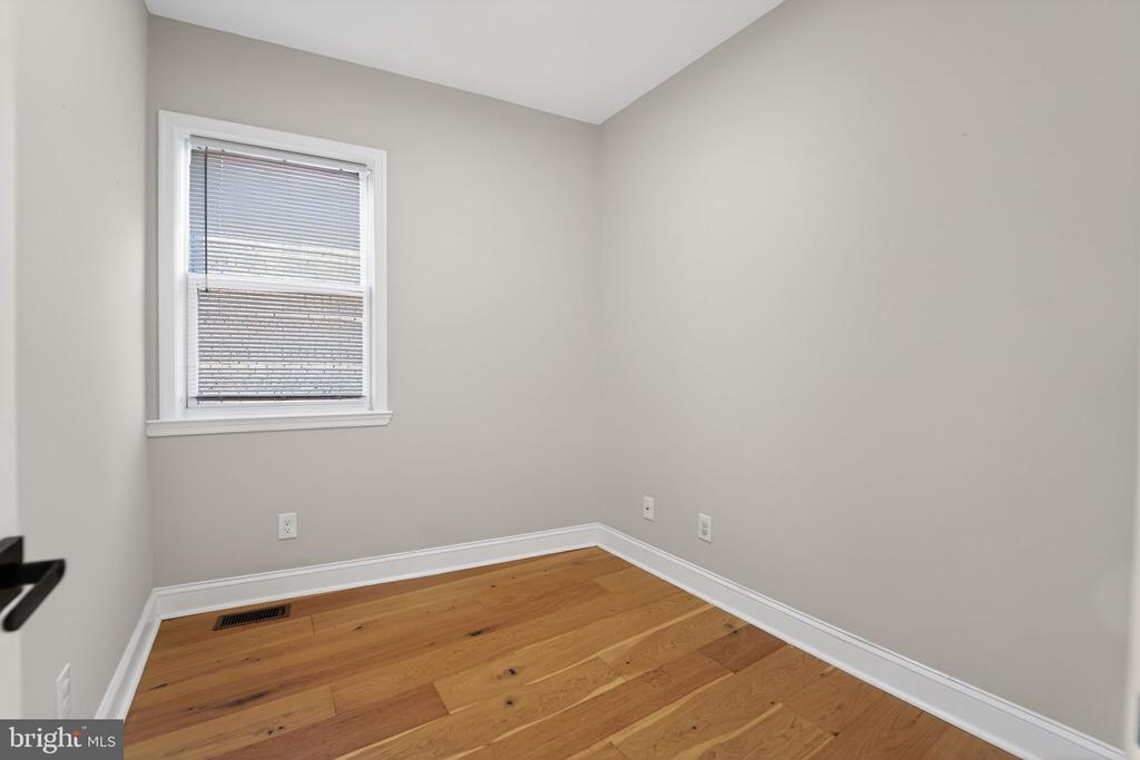 2612 LOYOLA NORTHWAY
