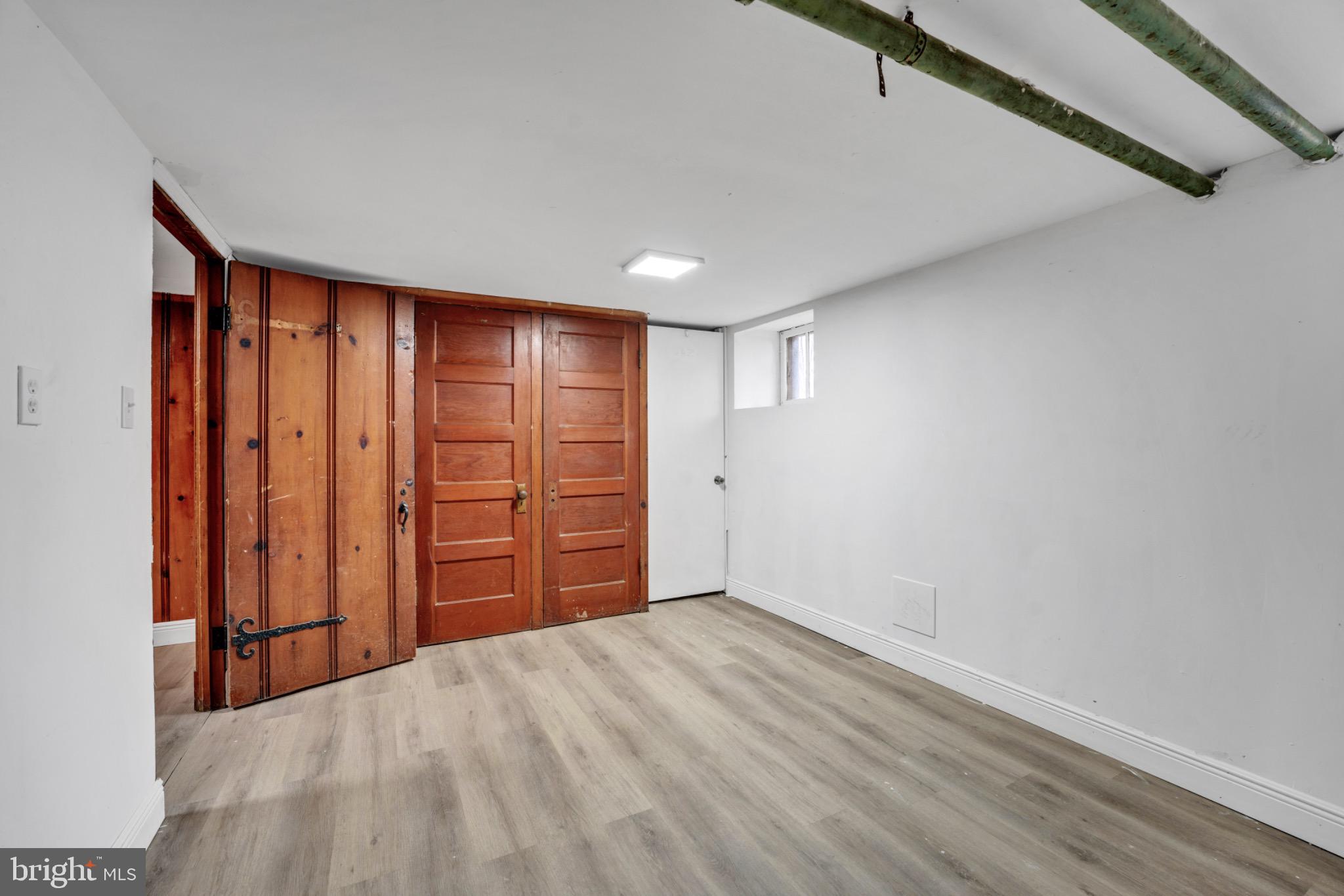 2219 CHESTERFIELD AVENUE