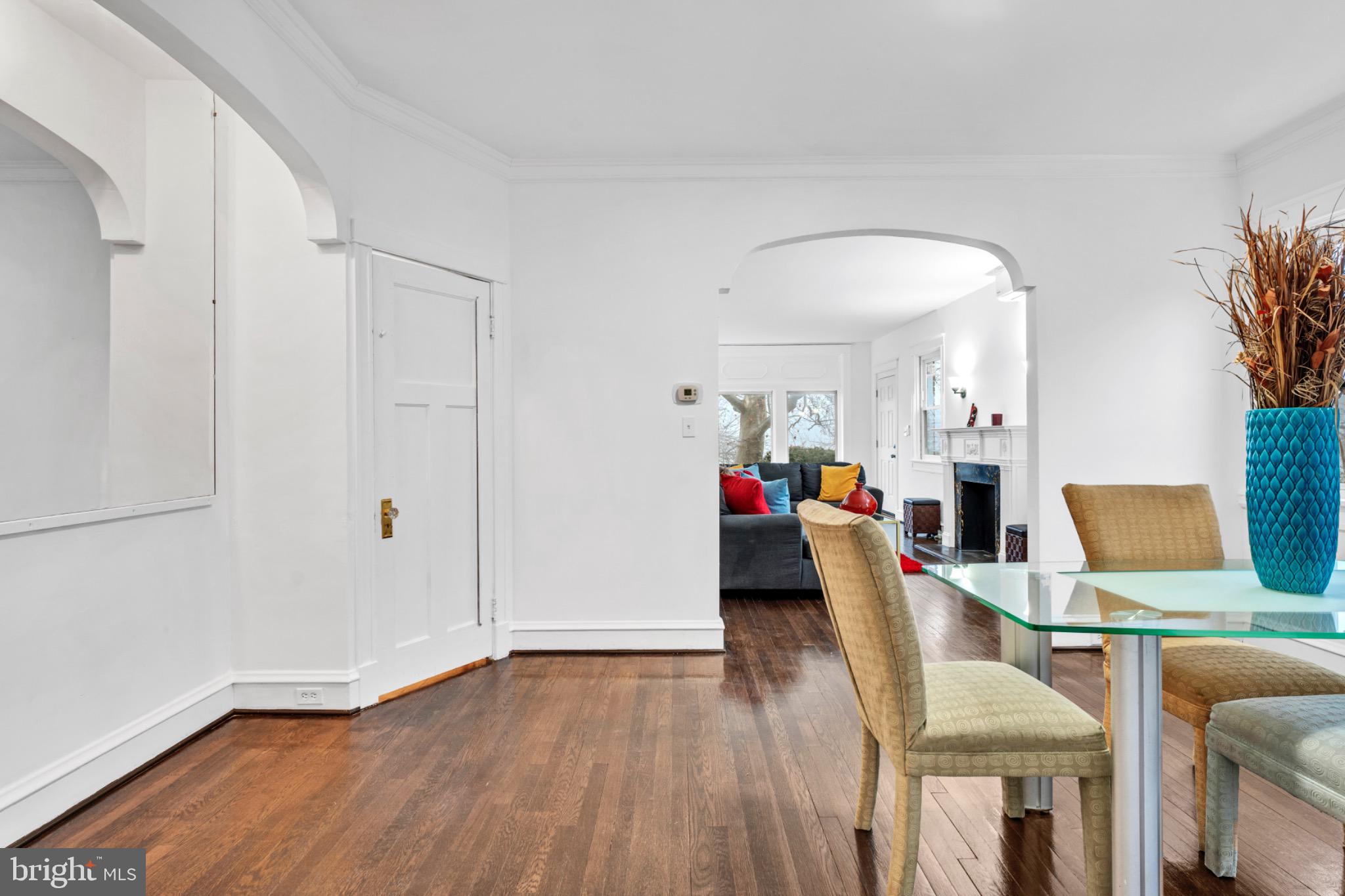 2219 CHESTERFIELD AVENUE