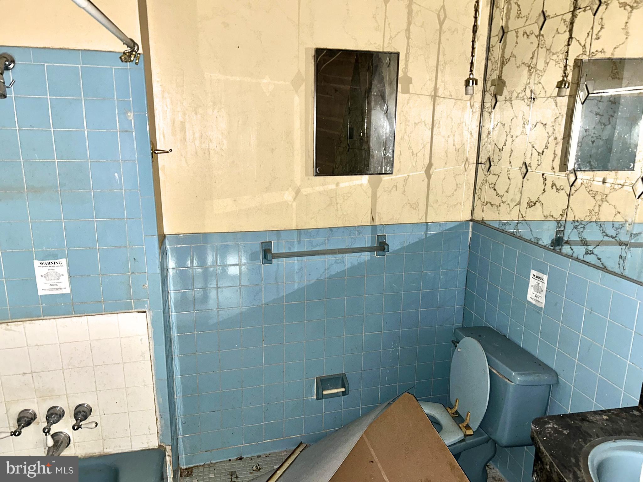 1218 N LONGWOOD STREET