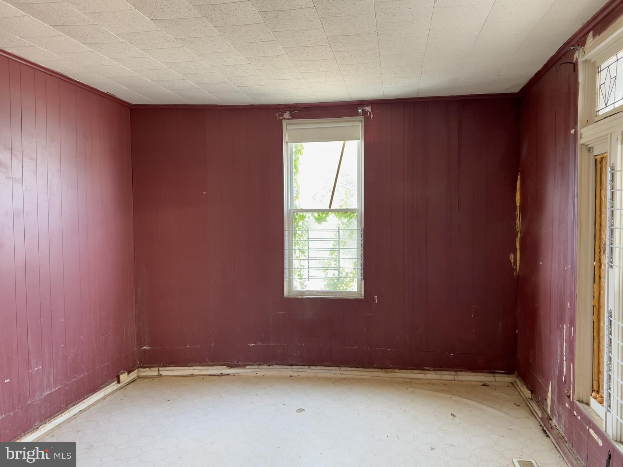 1218 N LONGWOOD STREET