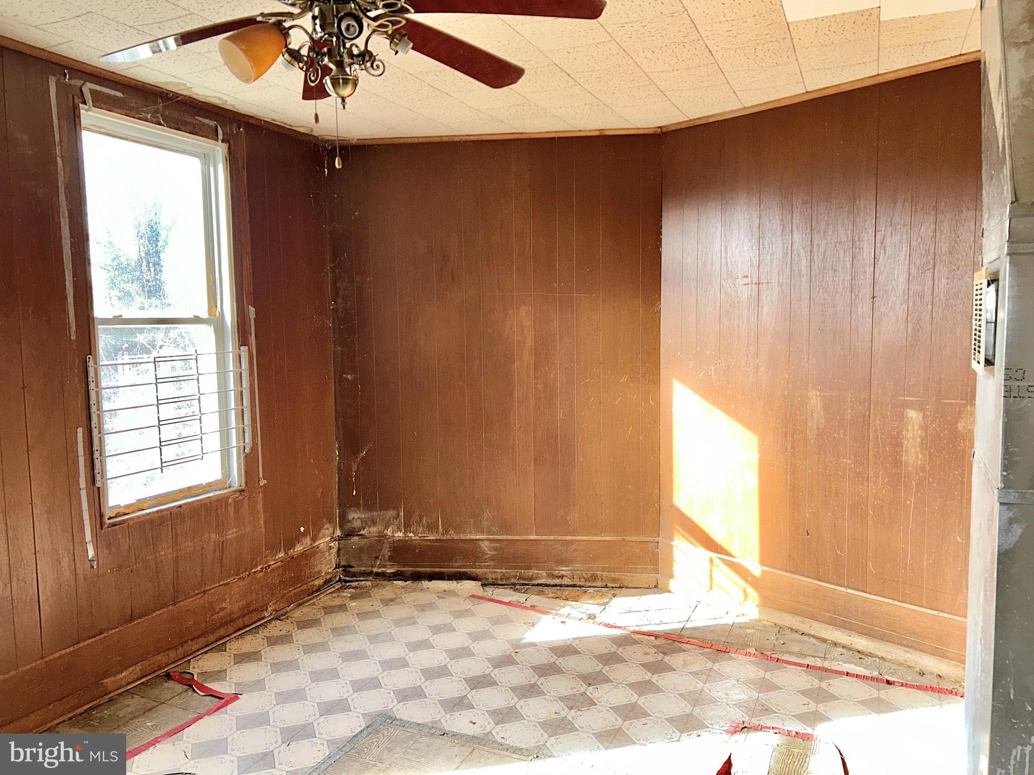 1218 N LONGWOOD STREET