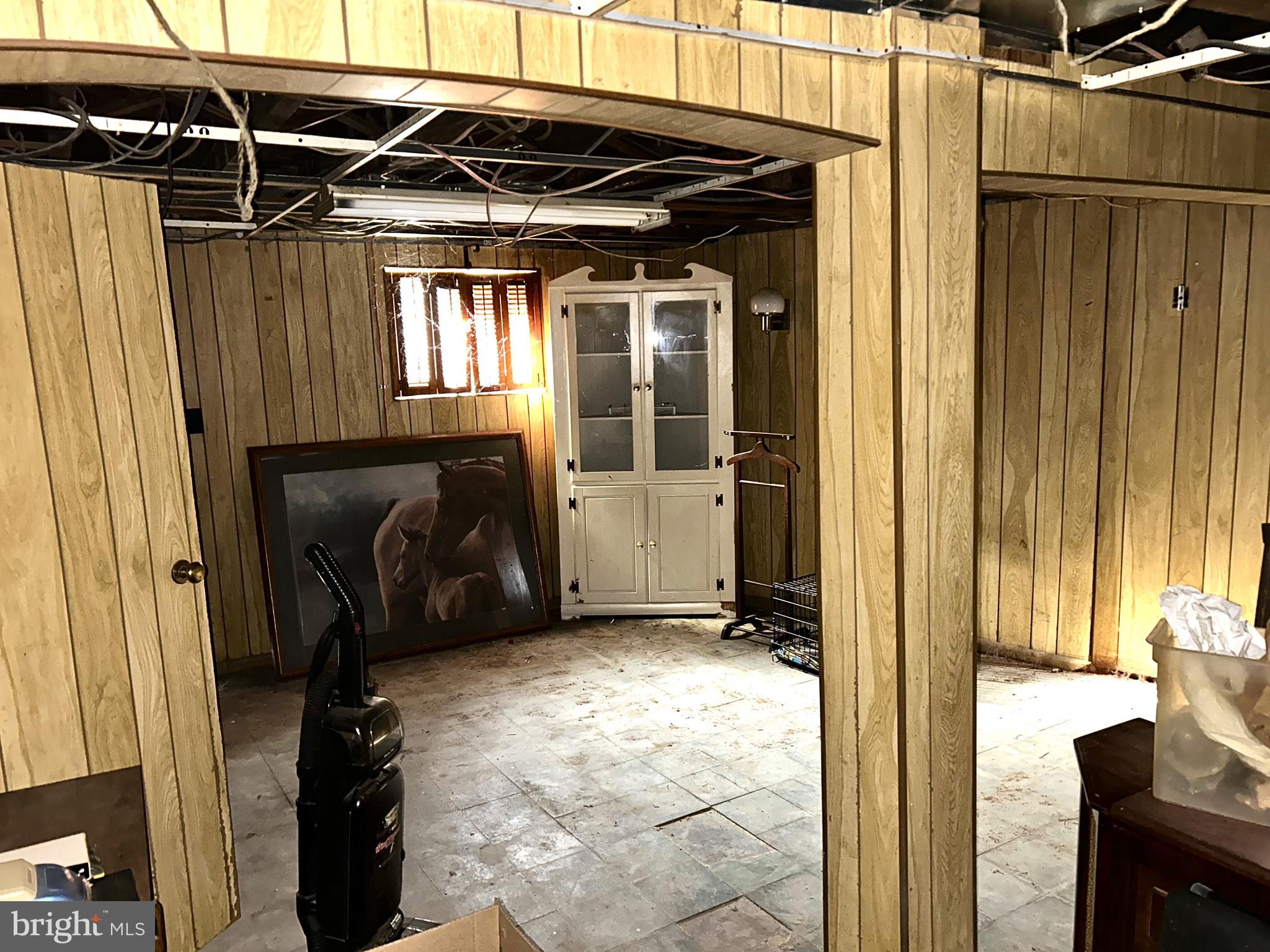 1218 N LONGWOOD STREET