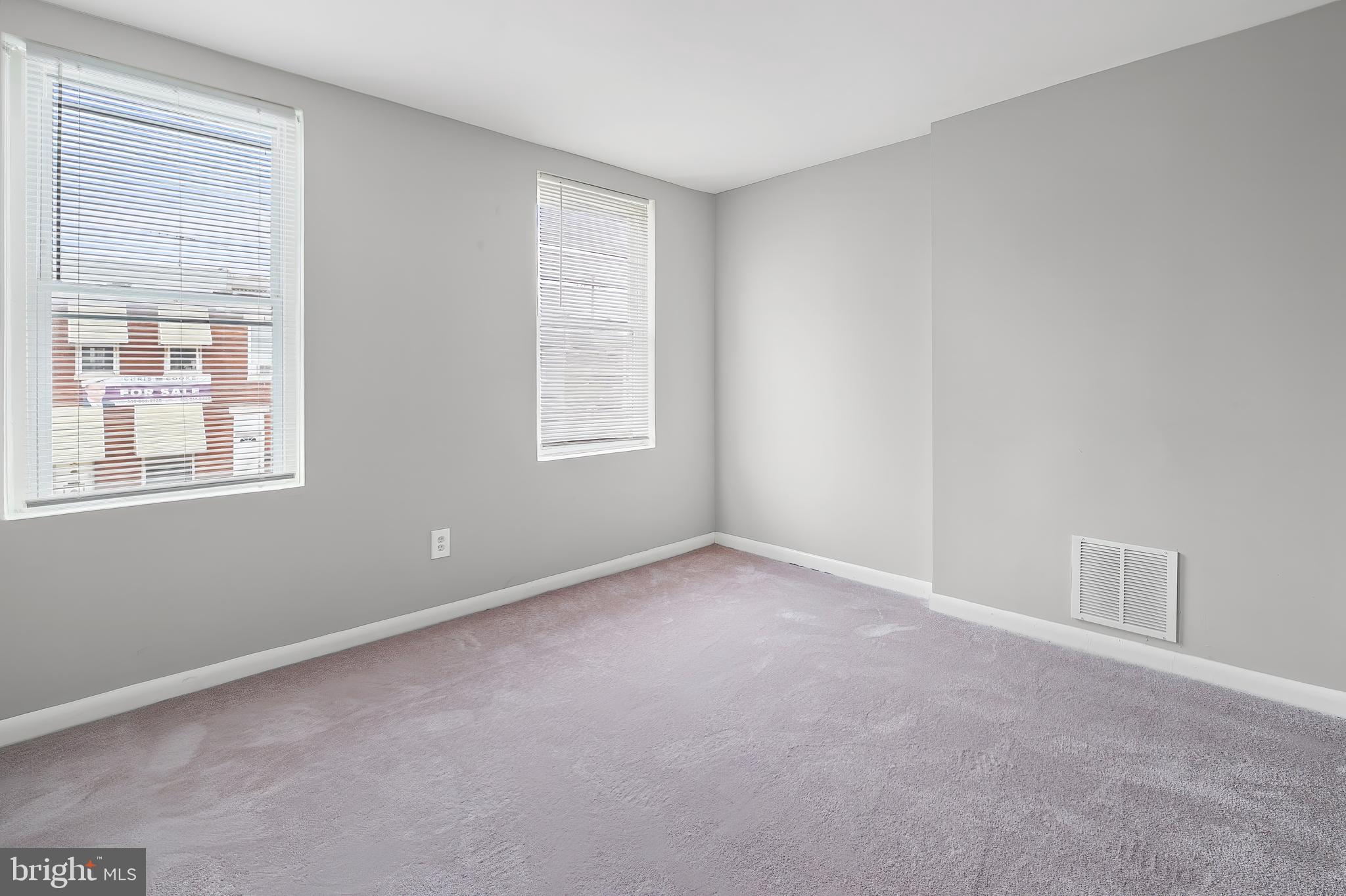 706 N KENWOOD AVENUE