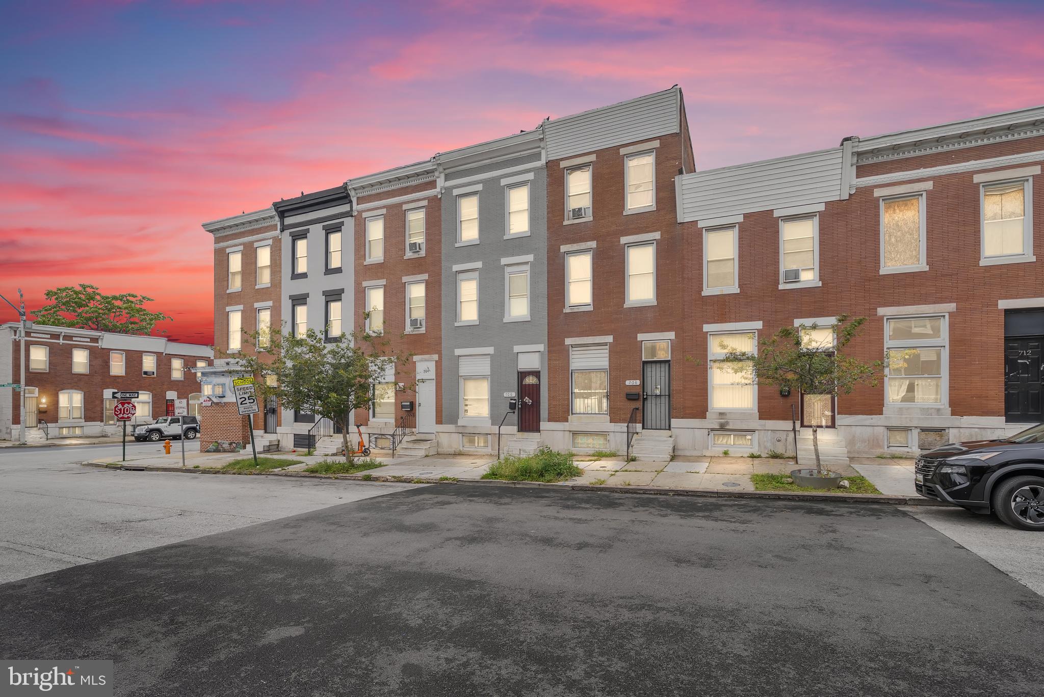 706 N KENWOOD AVENUE