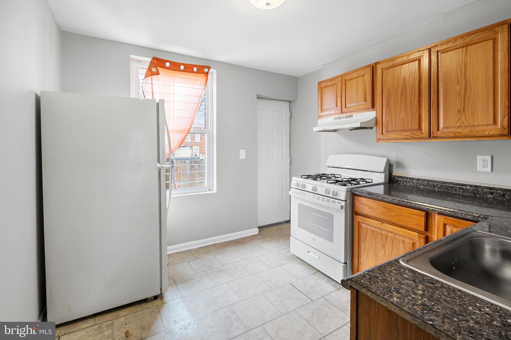 706 N KENWOOD AVENUE