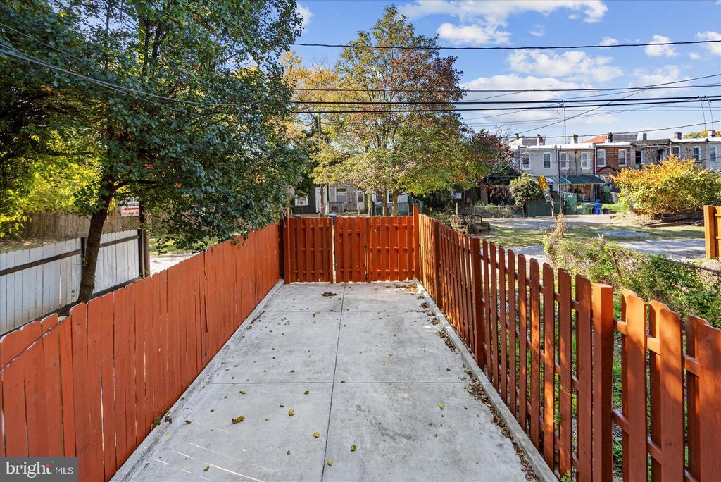 2428 MCCULLOH STREET