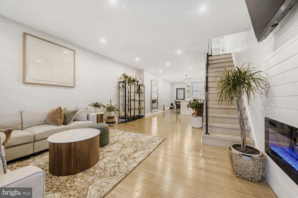 412 ELRINO STREET