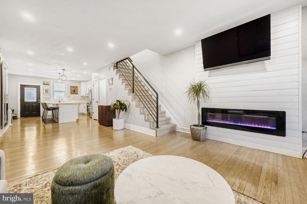412 ELRINO STREET