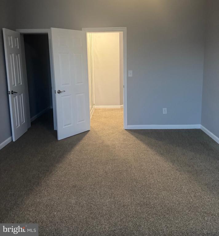 2732 RIGGS AVENUE