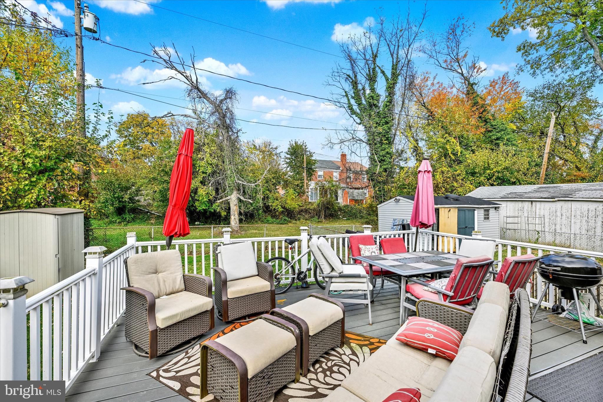 3922 MORTIMER AVENUE