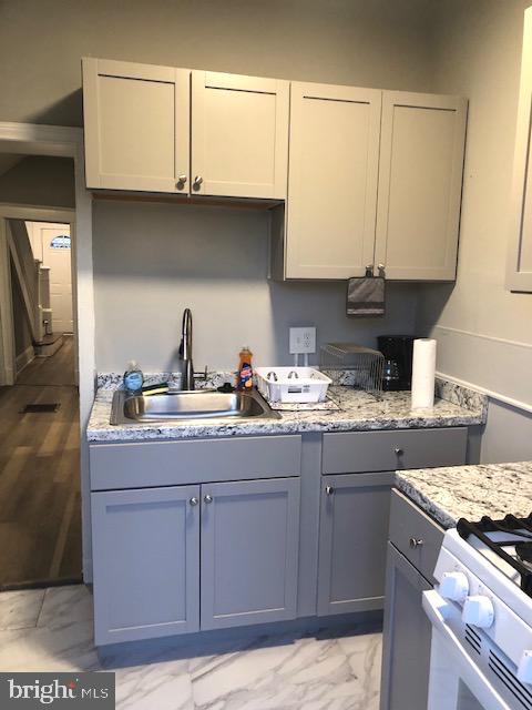 2916 RIDGEWOOD AVENUE