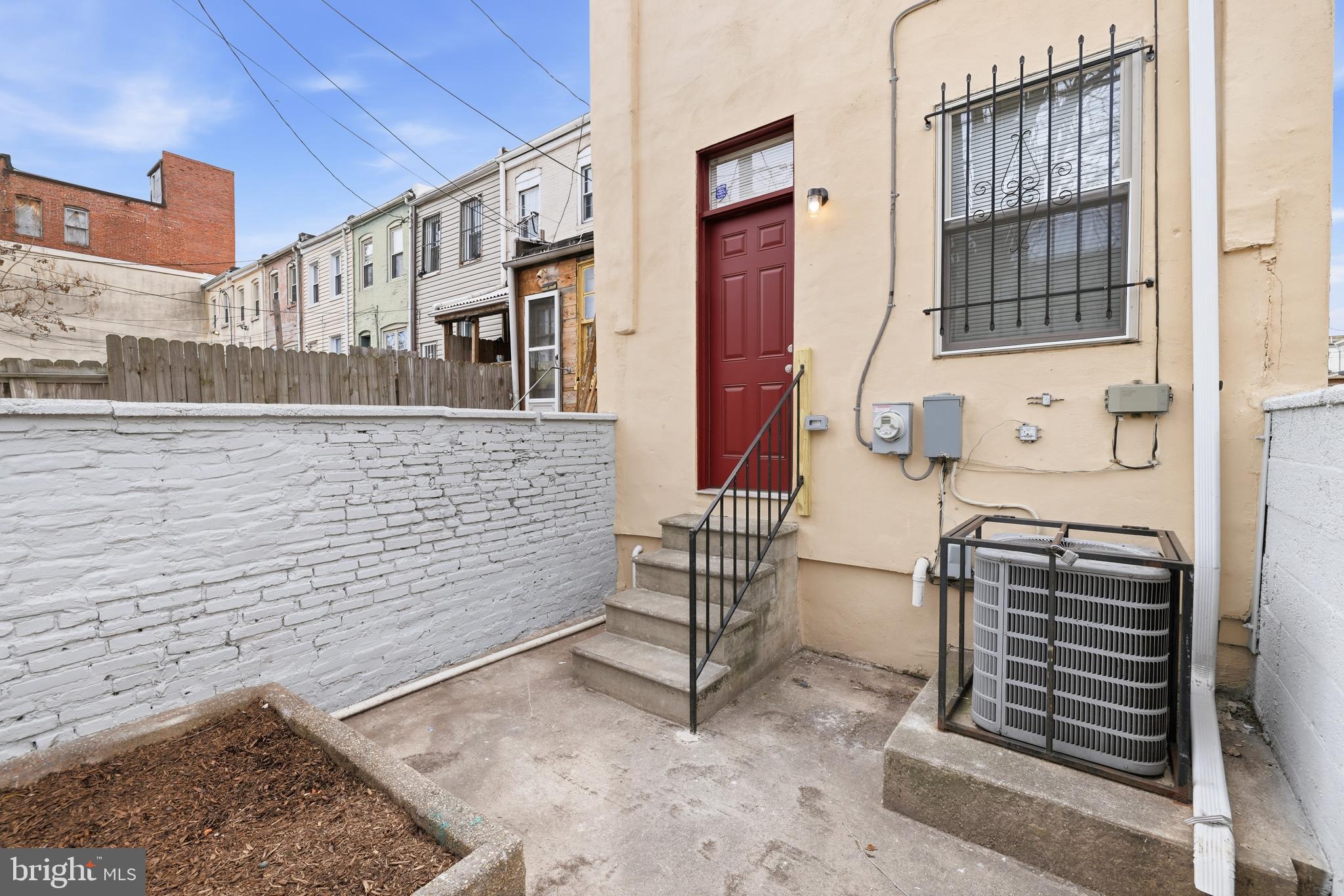 719 N MADEIRA STREET