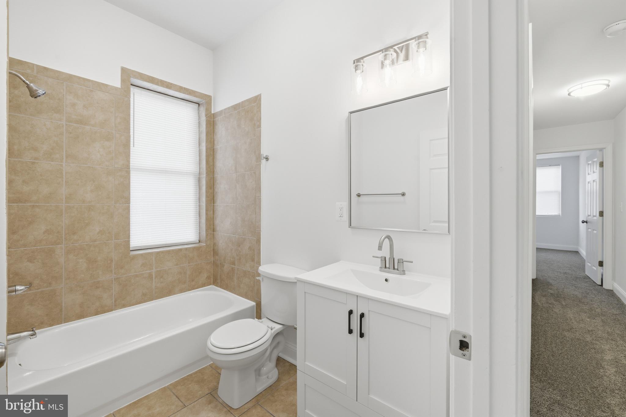 719 N MADEIRA STREET