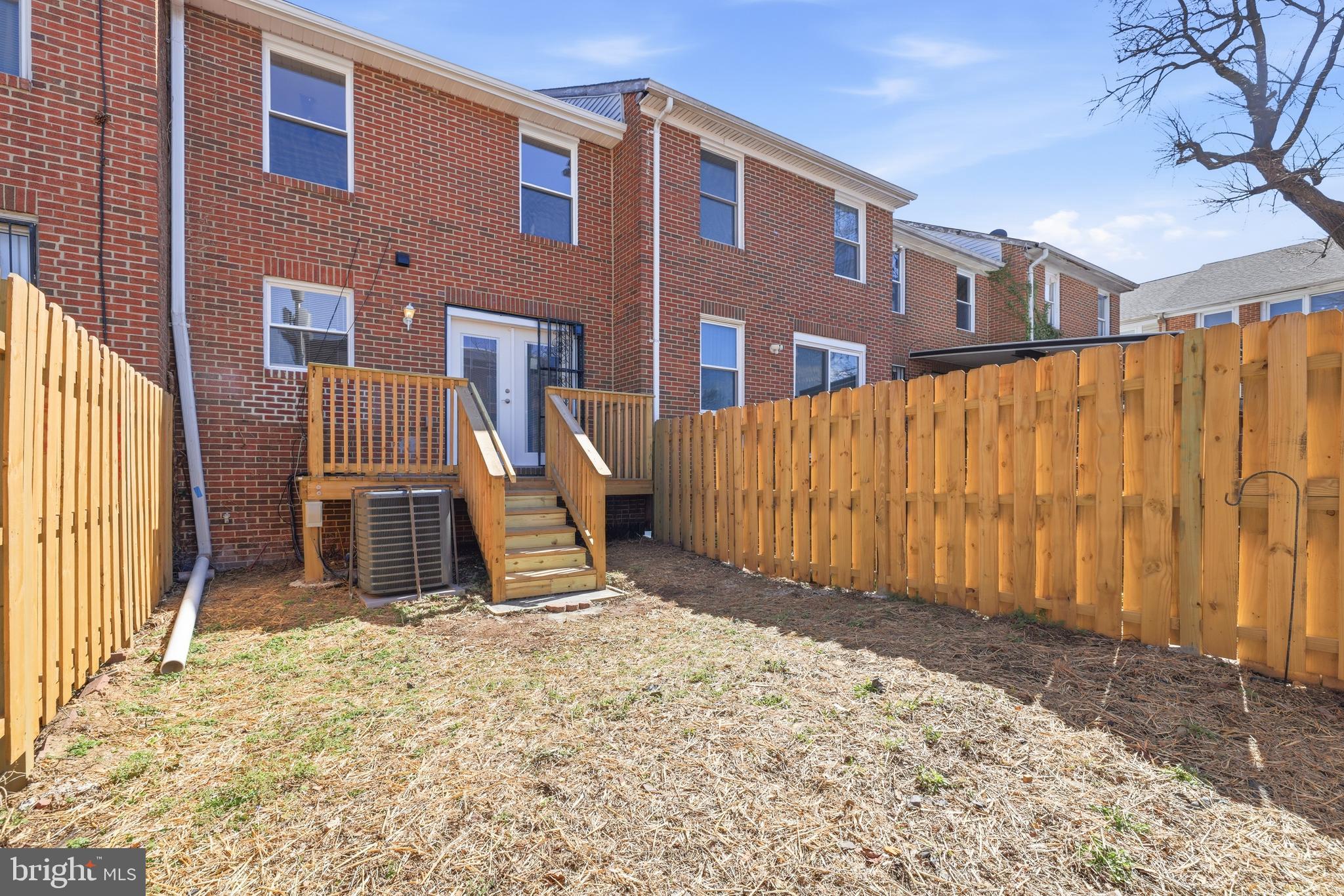 1206 TURPIN LANE