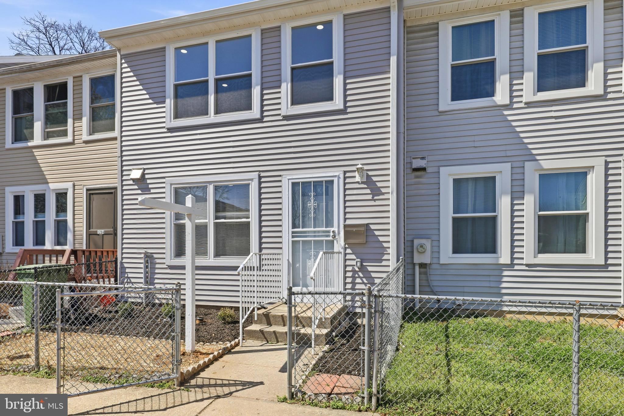 1206 TURPIN LANE