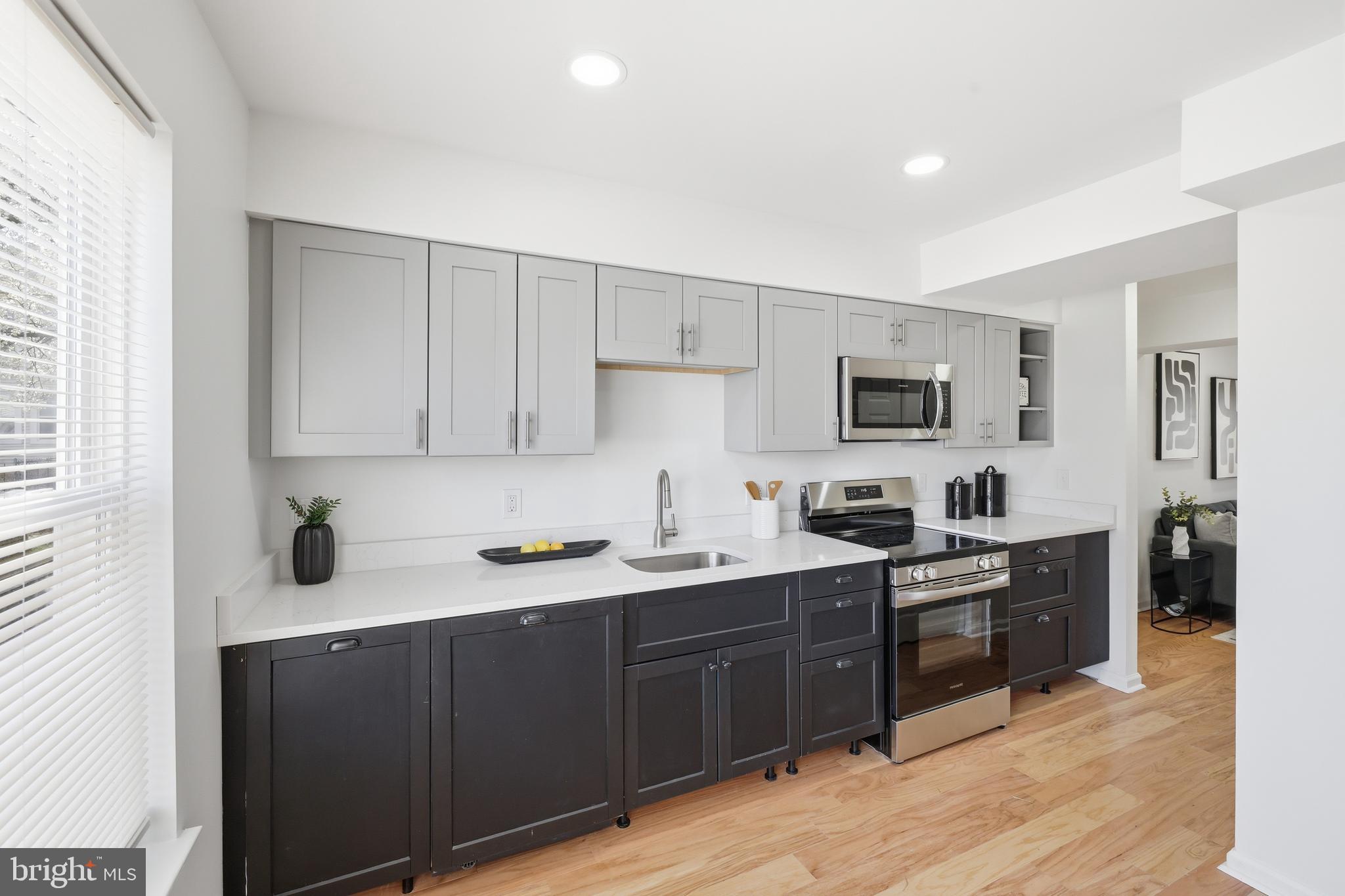 1206 TURPIN LANE